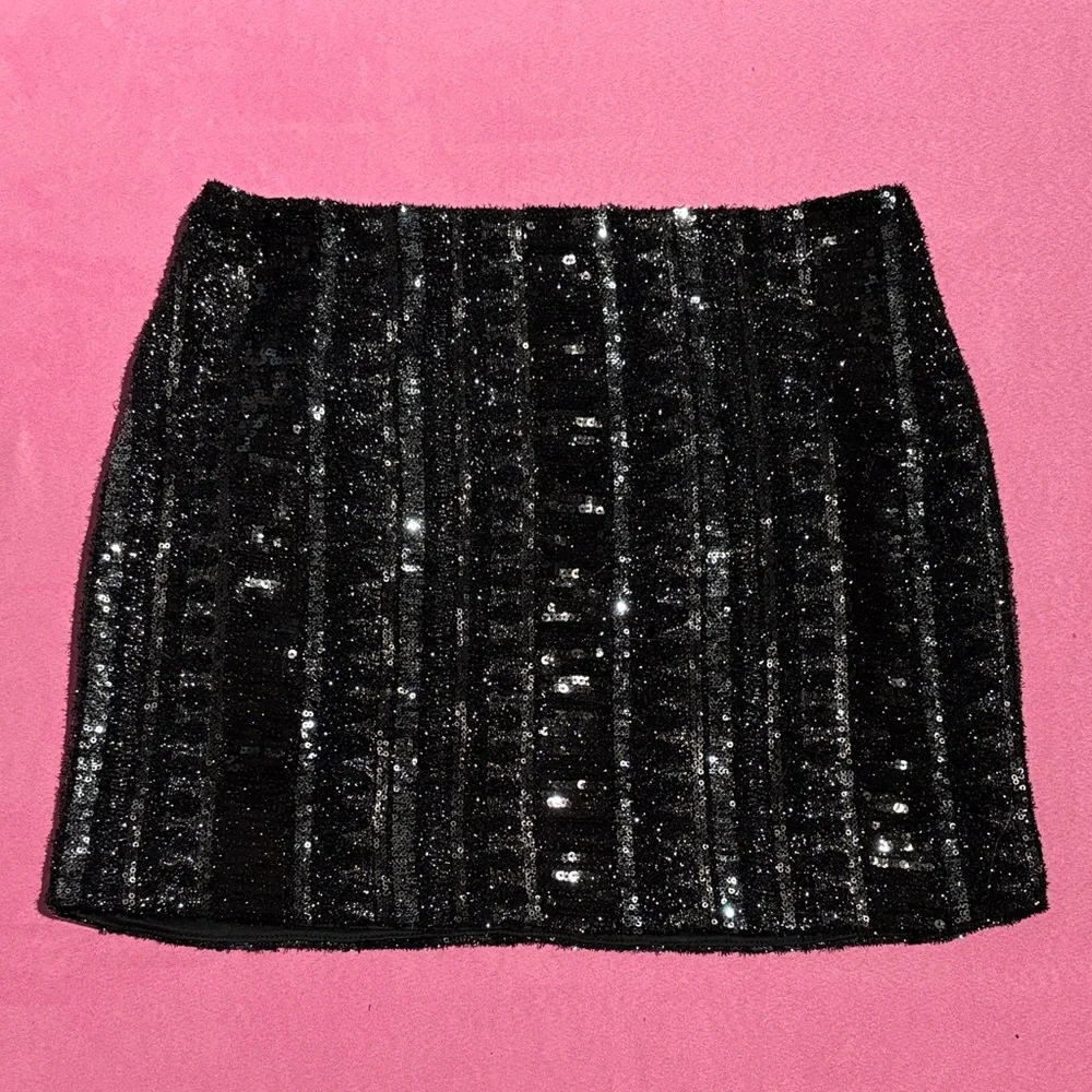 Express Shimmering Black Mini Skirt - Picture 1 of 3